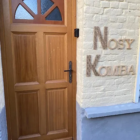Nosy Komba